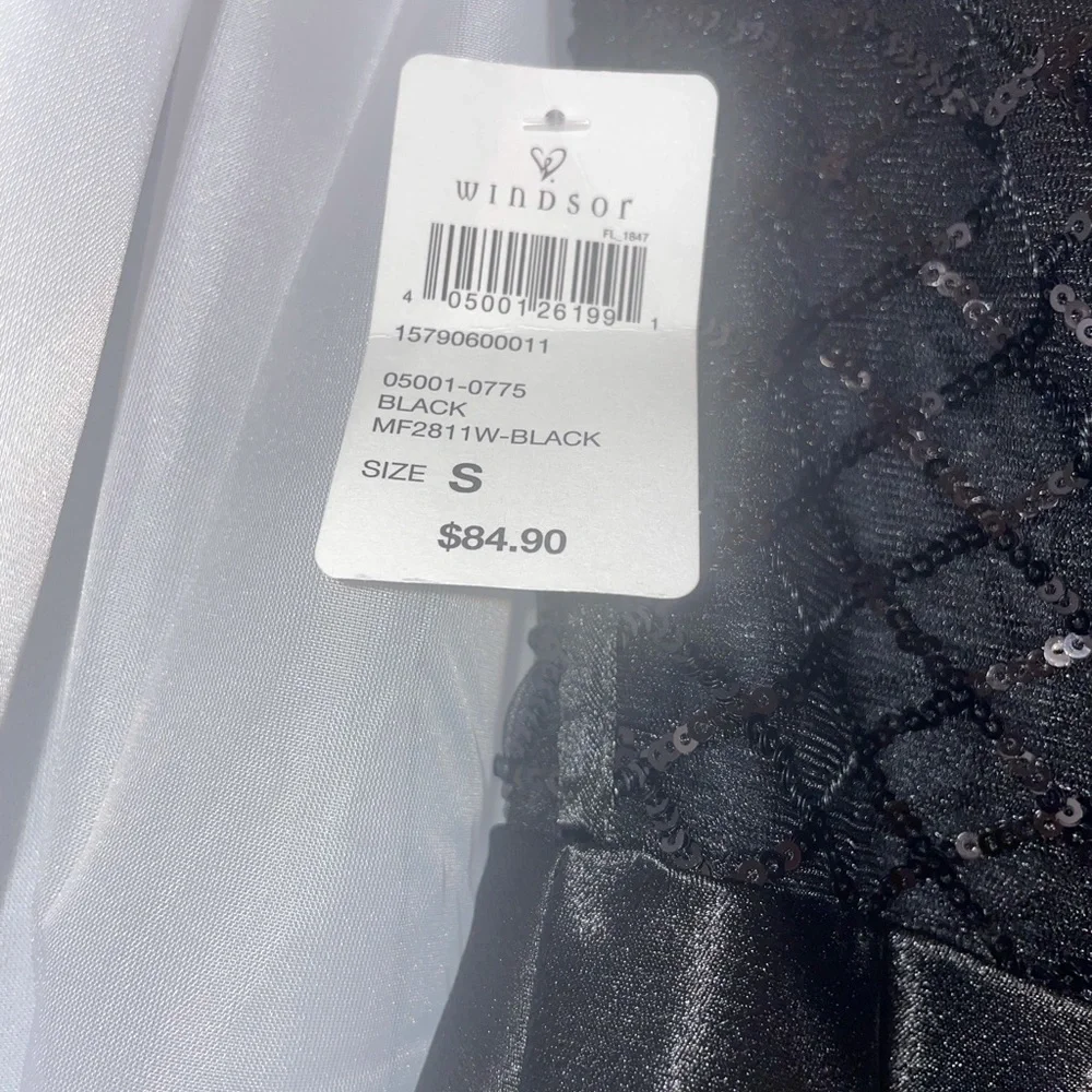 Little black dress. Strapless. Brand new never worn from Windsor - Picture 5 of 5